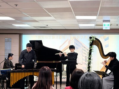 圖2-新北聯醫讓愛飛翔感恩音樂會四重奏