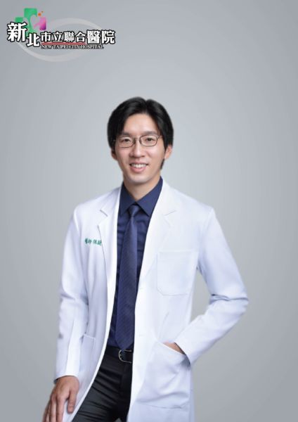 張駿弘 醫師